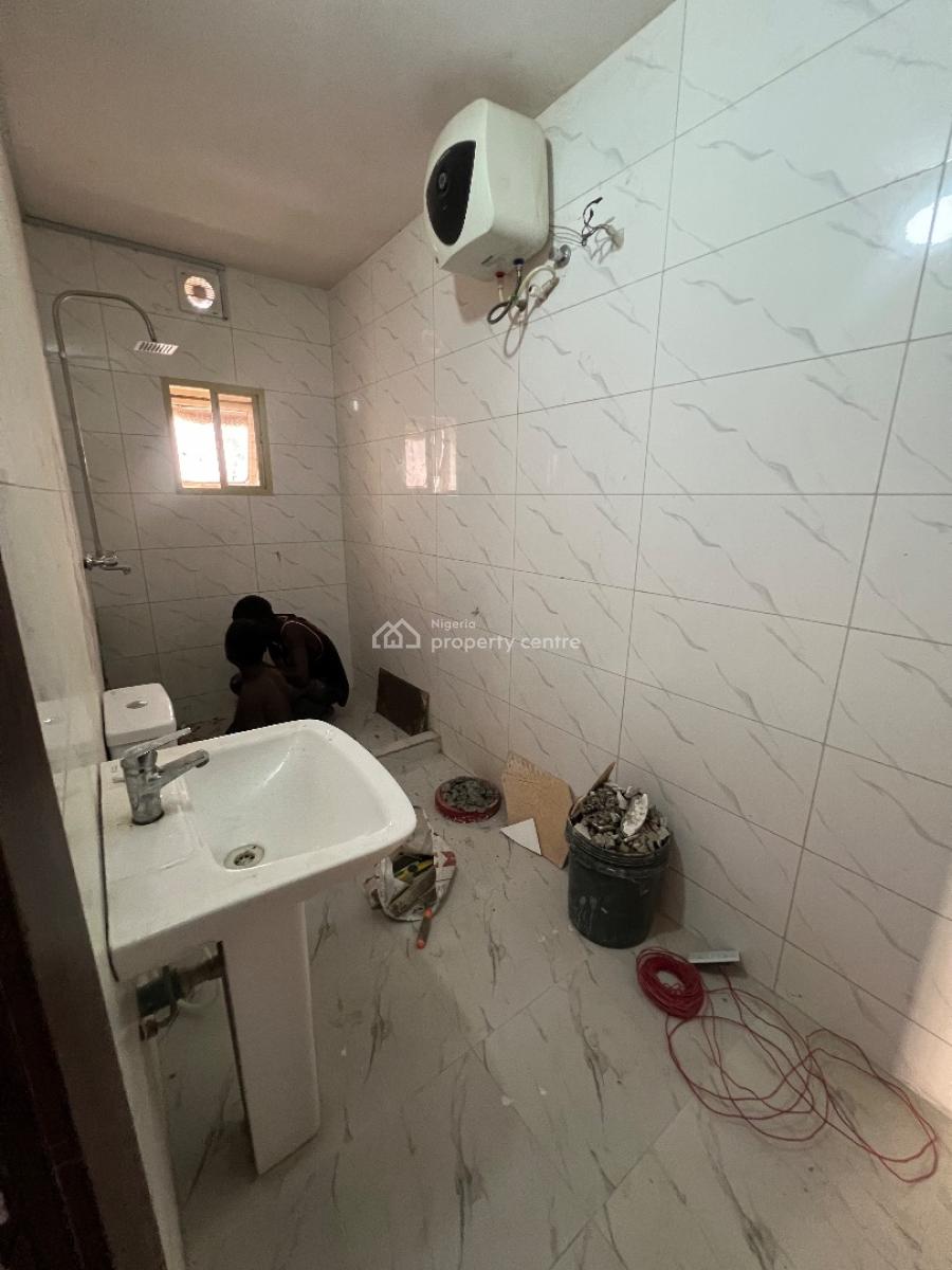 Mini Flat with Self Balcony and Inverter at Lekki Phase 1, Close to Evercare Hospital Lekki Phase 1, Lekki Phase 1, Lekki, Lagos, Mini Flat (room and Parlour) for Rent