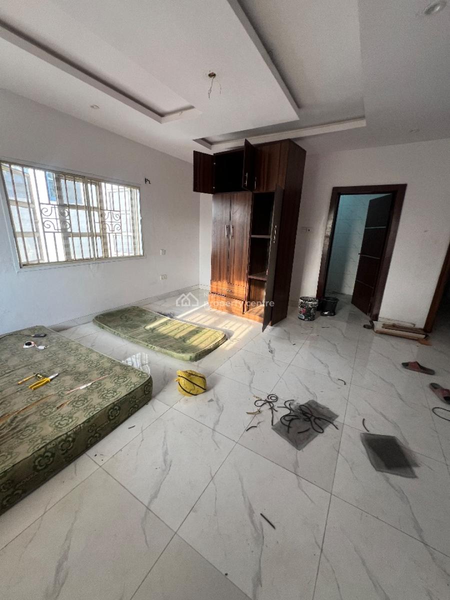 Mini Flat with Self Balcony and Inverter at Lekki Phase 1, Close to Evercare Hospital Lekki Phase 1, Lekki Phase 1, Lekki, Lagos, Mini Flat (room and Parlour) for Rent