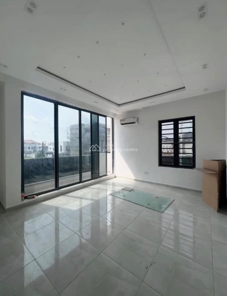 Luxury 3 Bedroom Apartment with Bq, Lekki Phase 1, Lekki, Lagos, Flat / Apartment for Rent