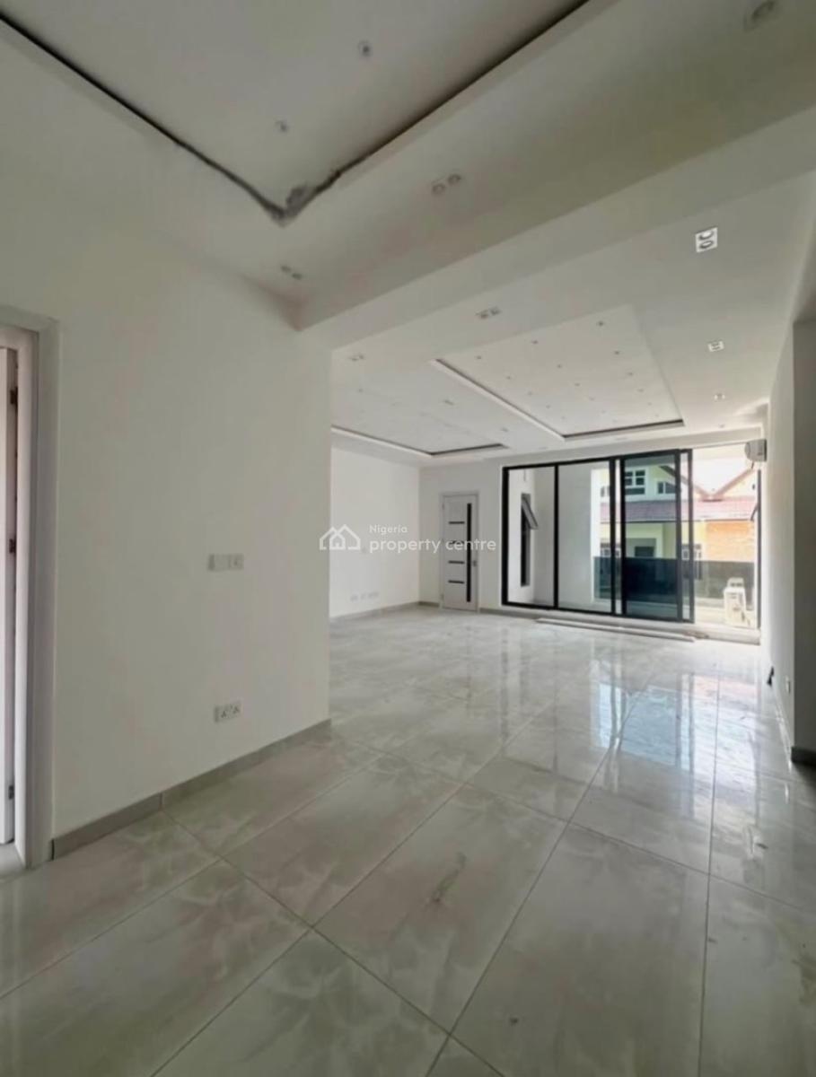 Luxury 3 Bedroom Apartment with Bq, Lekki Phase 1, Lekki, Lagos, Flat / Apartment for Rent