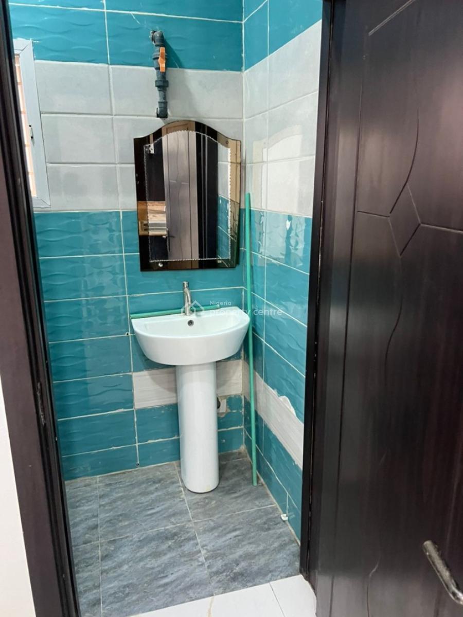 Sharp 2bedroom One Person Take All Or 1unit Is Fine, Heart of Lekki, Lekki Phase 1, Lekki, Lagos, Flat / Apartment for Rent