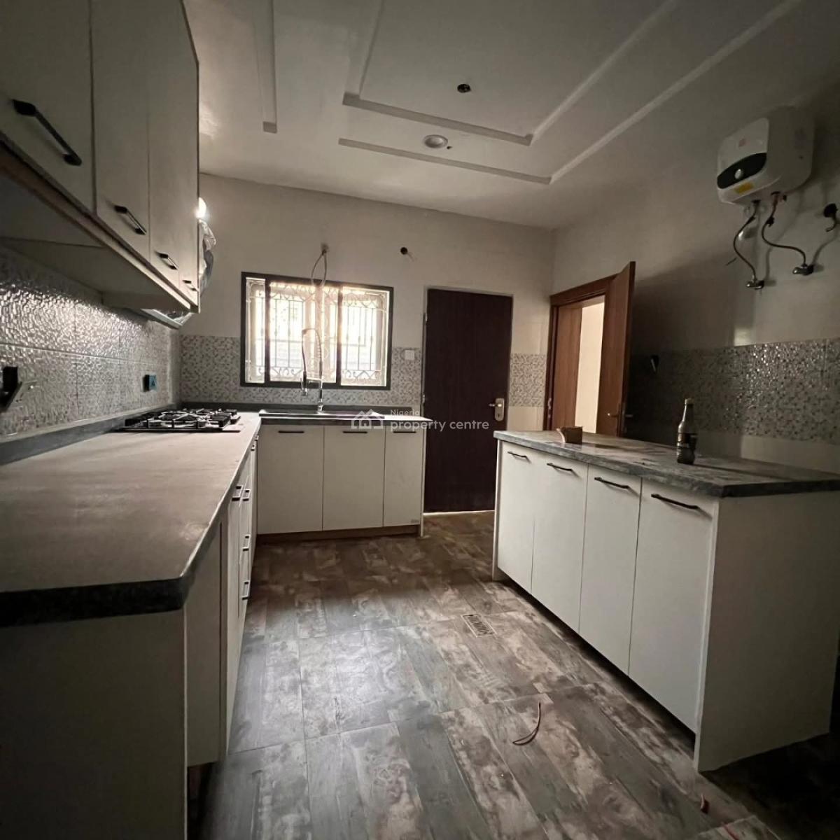 4bedroom Terraced Duplex with a Room Bq   in Wuse Abuja, Wuse, Abuja, House for Sale