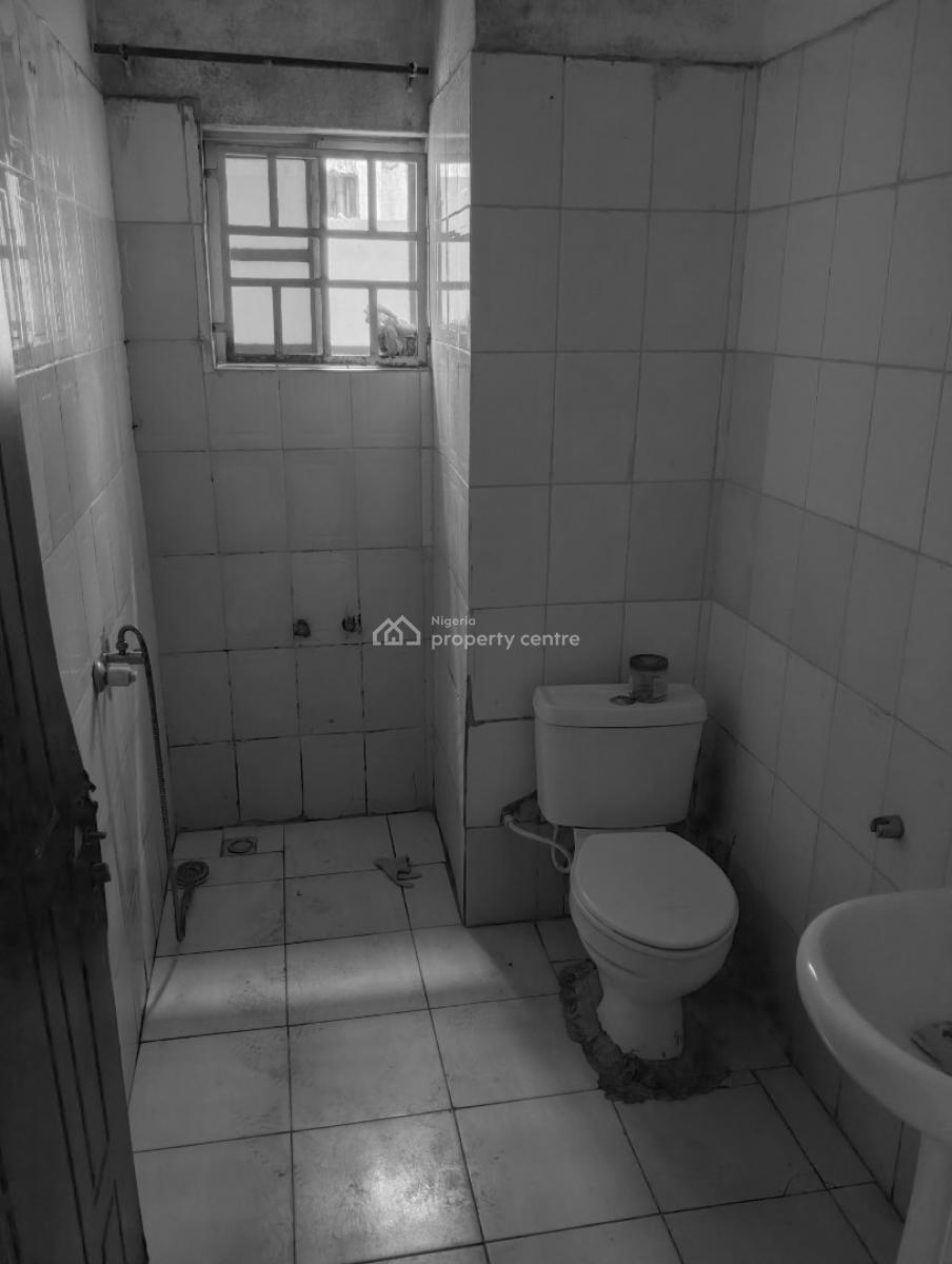 Renovated 3 Bedrooms Flat, Abdulhameed Zakari-keffi Street, Katampe, Abuja, Flat / Apartment for Rent