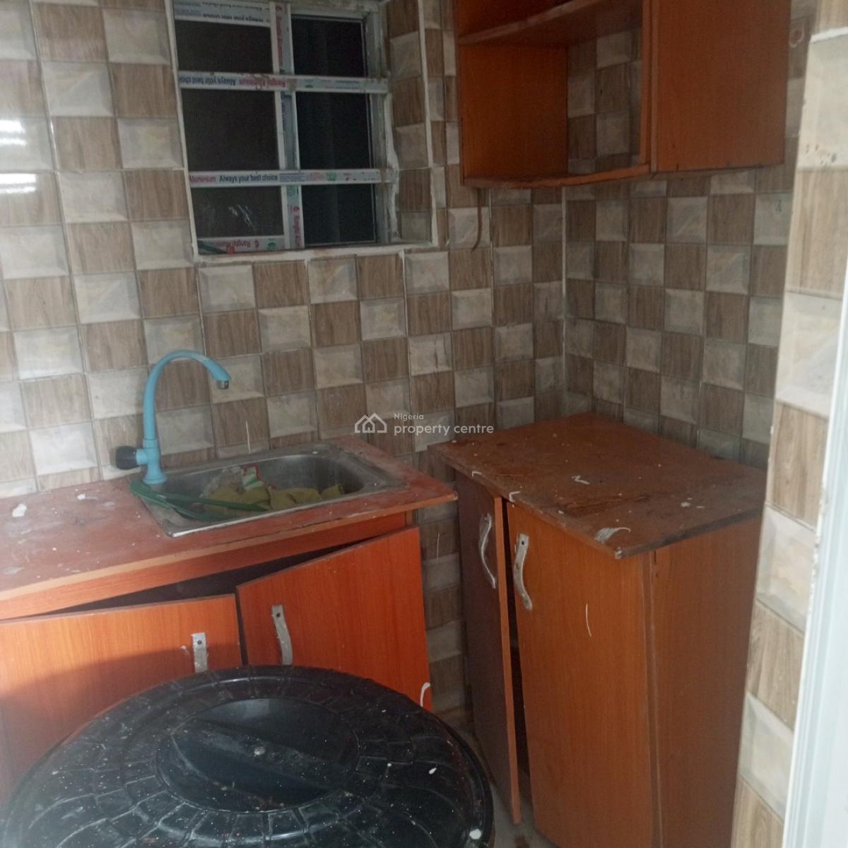 Sharp and Serene Room Selfcon (very Accessible), Igbon Efon, Lekki Lagos, Lekki, Lagos, Self Contain (single Rooms) for Rent