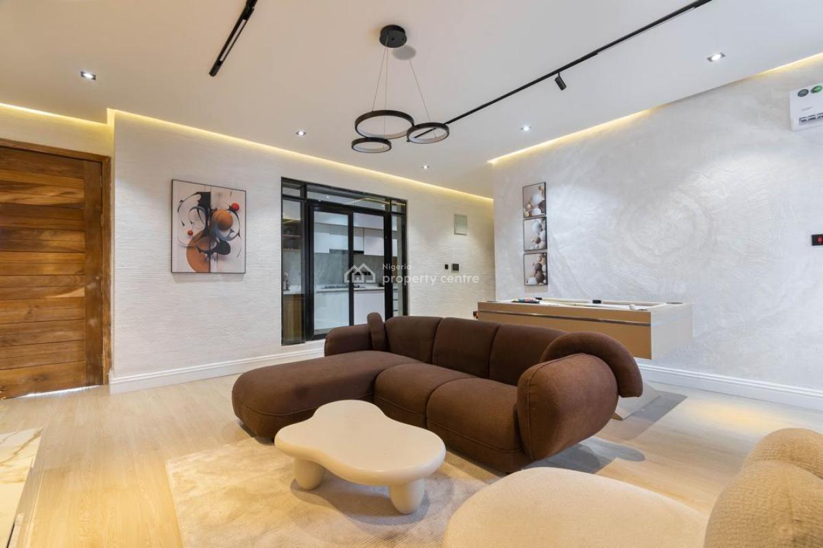 Luxury New 2 Bedroom Apartment with Housekeeping and En-suite Rooms, Snooker Board,wifi and Netflix, Ikate, Lekki, Lagos, Flat / Apartment Short Let