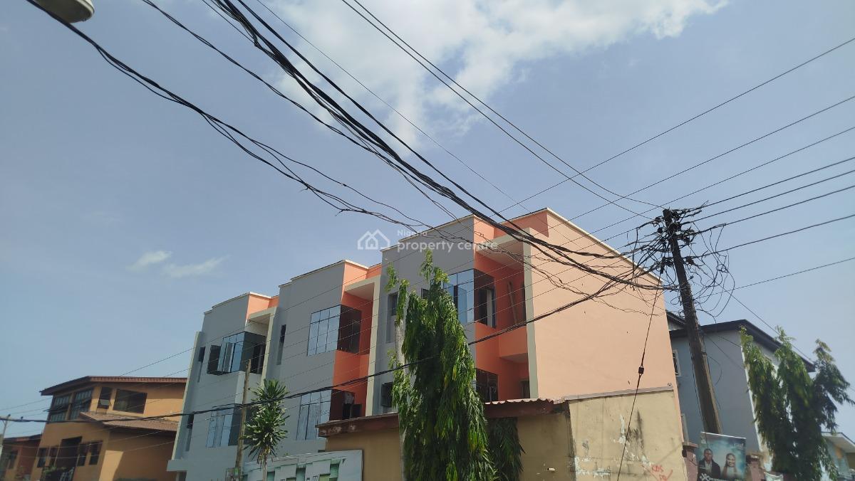 Exquisite 4 Bedroom Duplex All Room Ensuite with Bq Can Park 4 Cars, Mende Maryland Neighborhood, Maryland, Lagos, Semi-detached Duplex for Sale