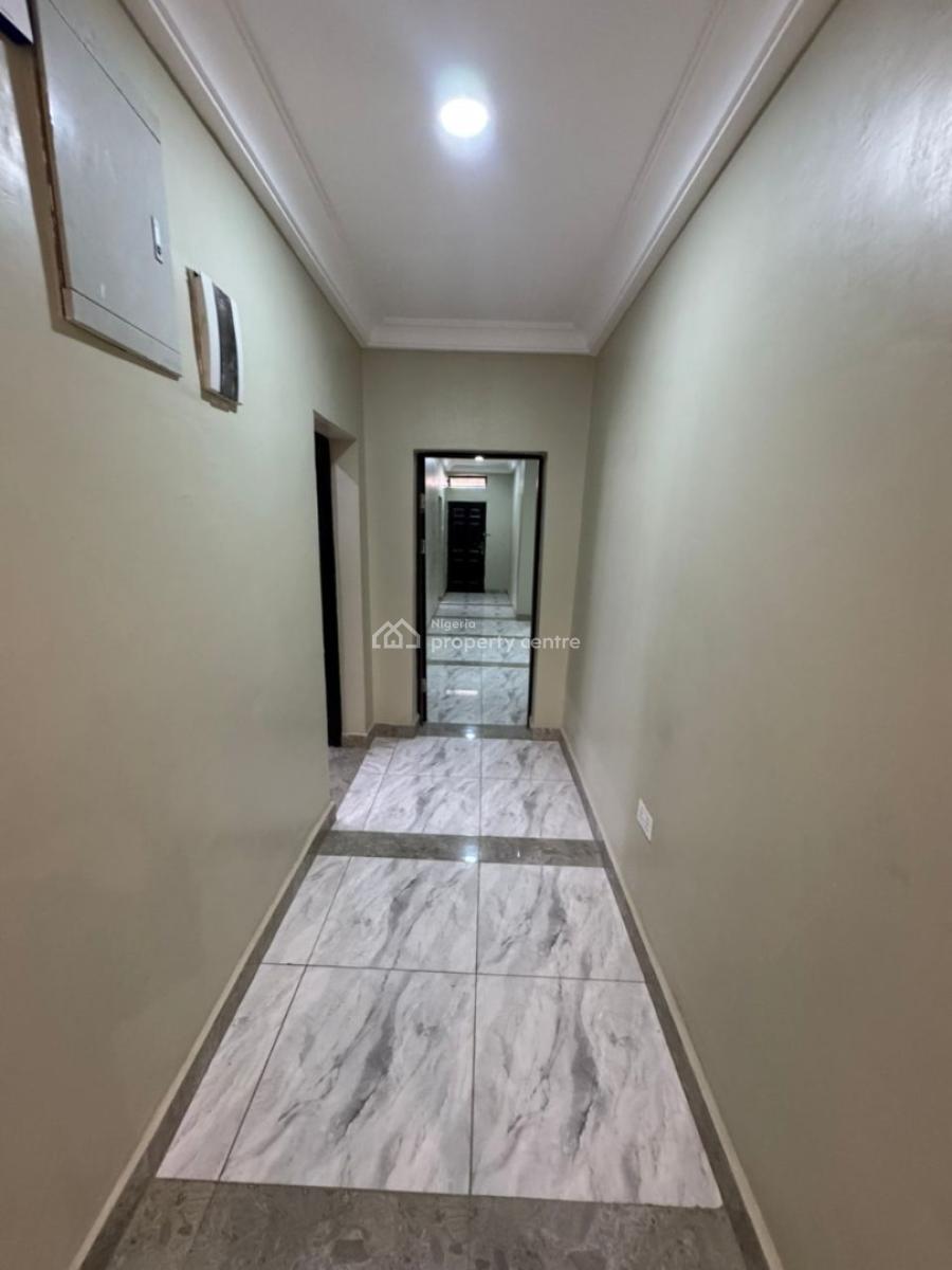 Three Bedroom Flat with Bq, Jahi Gilmore District, Jahi, Abuja, Flat / Apartment for Rent