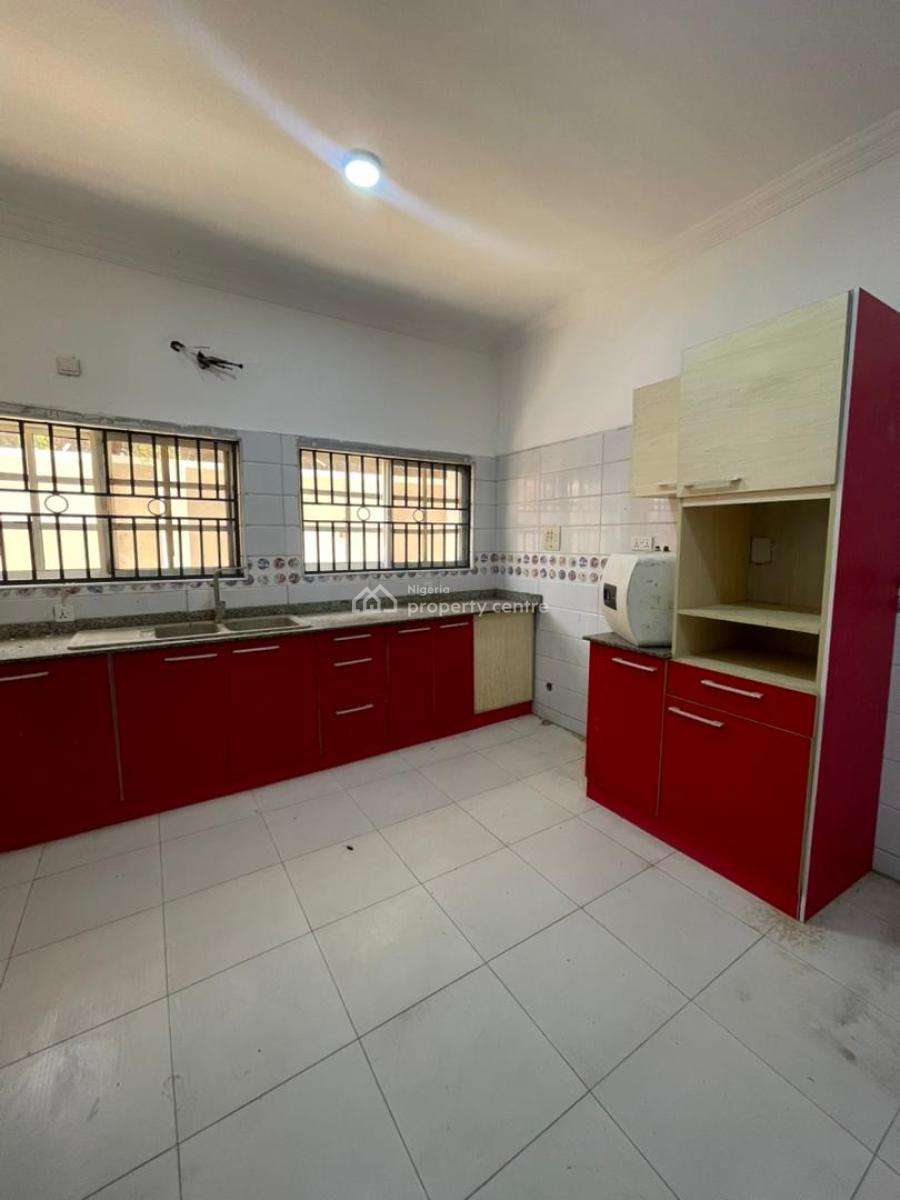 Stunning 3 Bedroom Apartment with Pool in a Secure Estate, Lekki Phase 1, Lekki, Lagos, Flat / Apartment for Rent