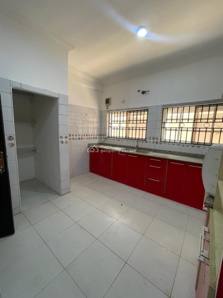 Stunning 3 Bedroom Apartment with Pool in a Secure Estate, Lekki Phase 1, Lekki, Lagos, Flat / Apartment for Rent