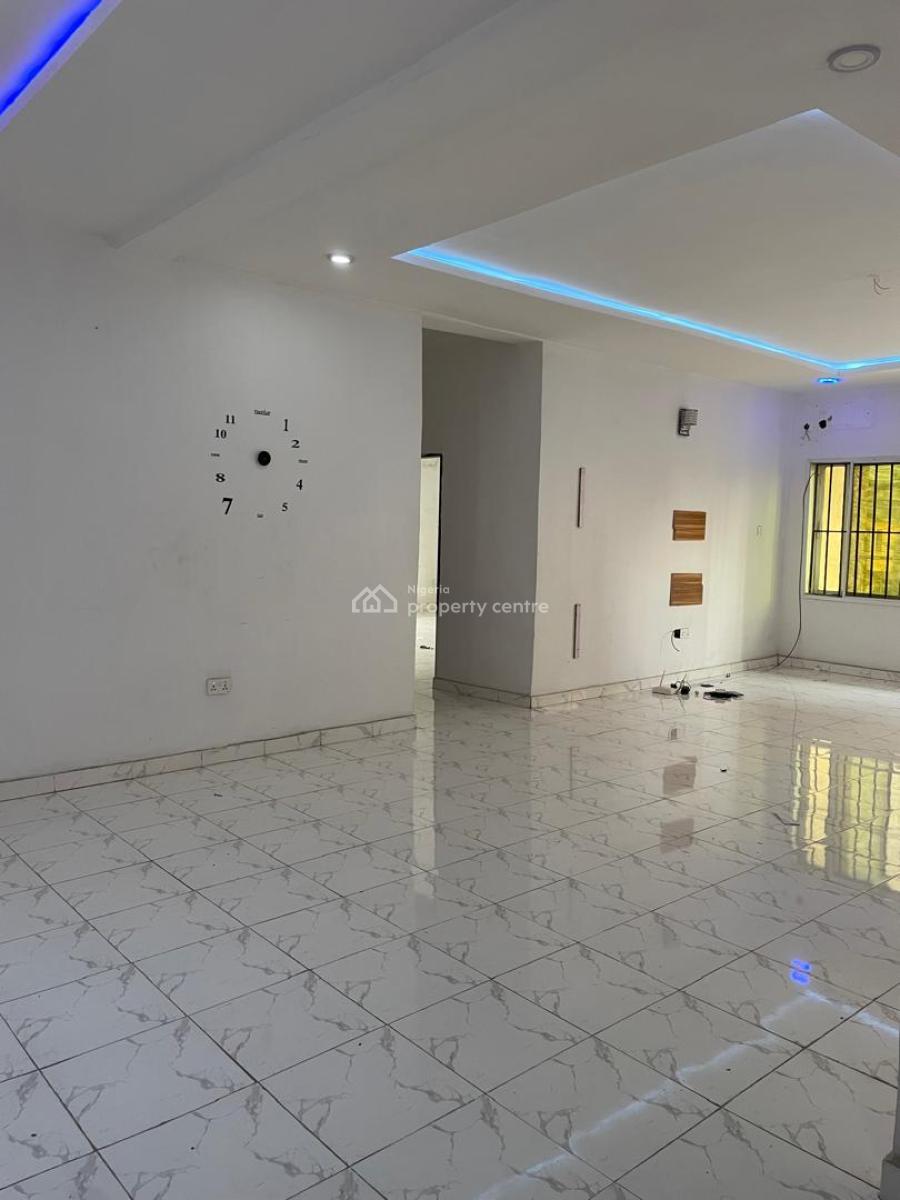 Specious 2 Bedrooms Flat, Chevron, Lekki, Lagos, Flat / Apartment for Rent