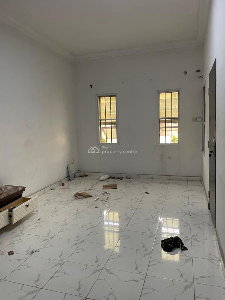 Specious 2 Bedrooms Flat, Chevron, Lekki, Lagos, Flat / Apartment for Rent