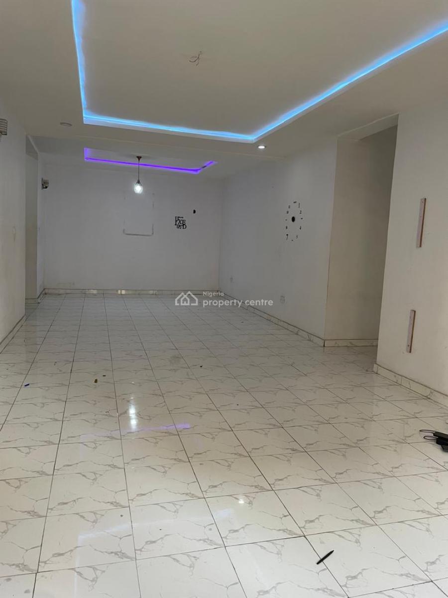 Specious 2 Bedrooms Flat, Chevron, Lekki, Lagos, Flat / Apartment for Rent