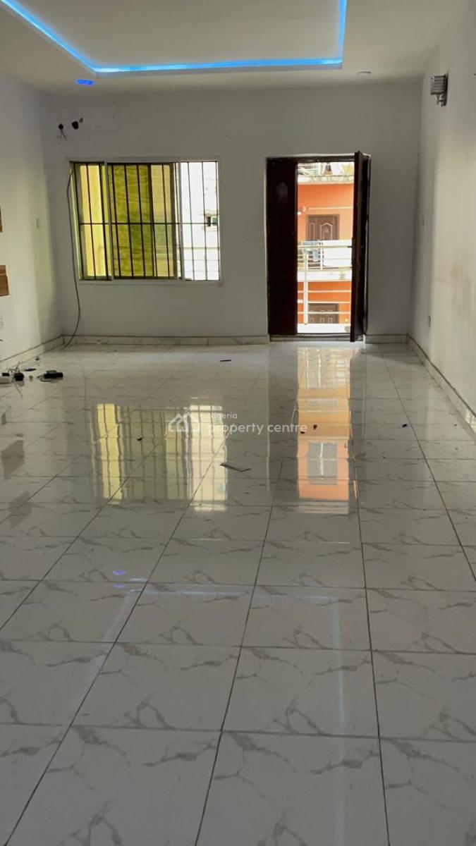 Specious 2 Bedrooms Flat, Chevron, Lekki, Lagos, Flat / Apartment for Rent