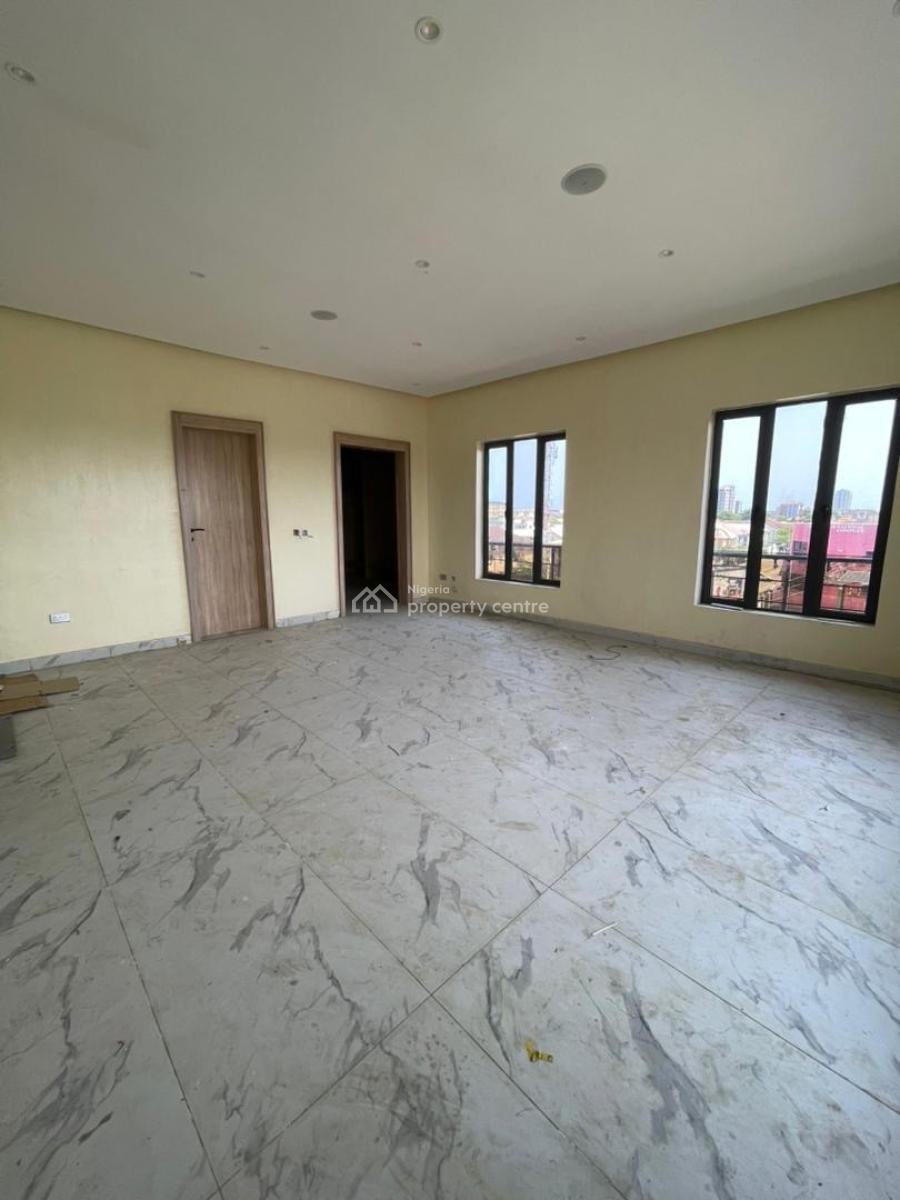 Elegant 6bedrooms Semi Detached Duplex +elevator &bq in Secured Estate, Lekki Phase 1, Lekki, Lagos, Semi-detached Duplex for Sale