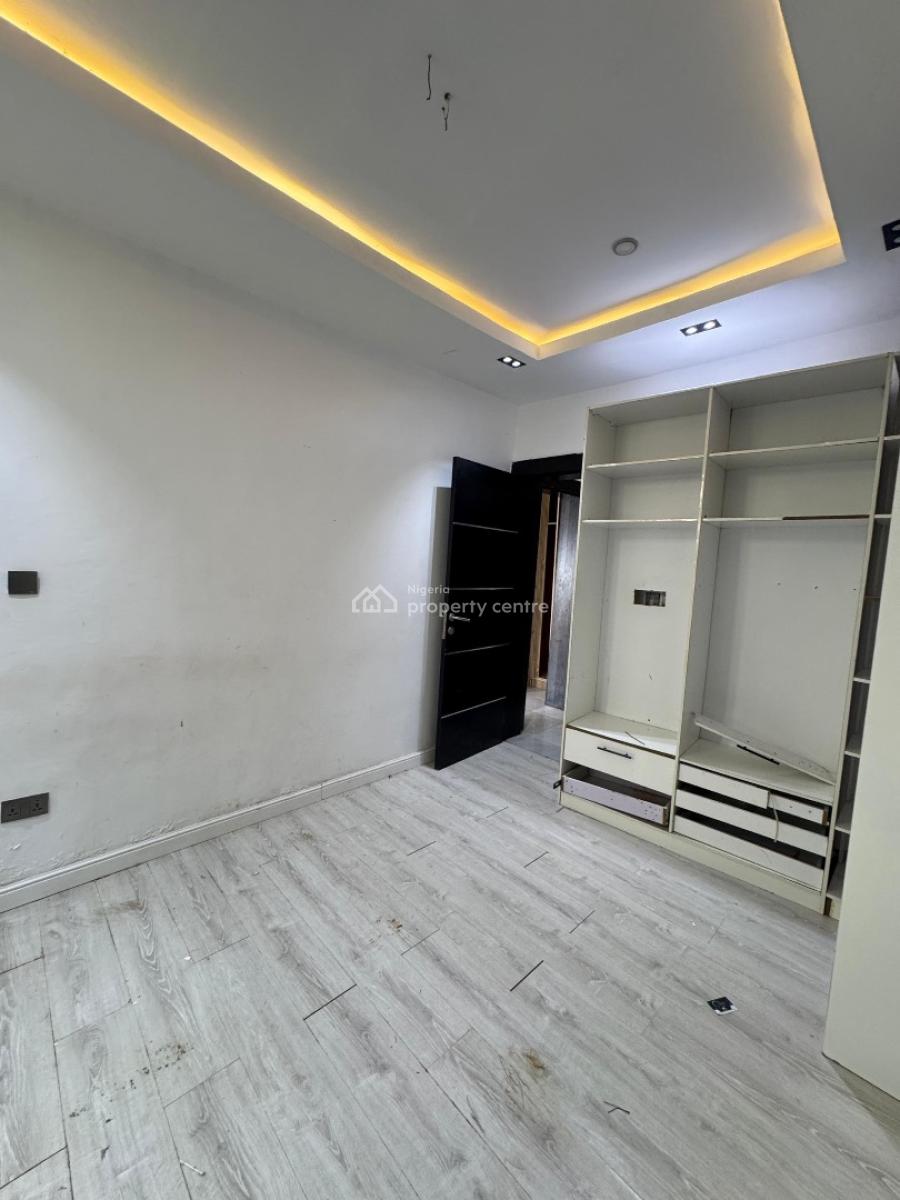 Luxury, Beautiful and Spacious, Ologolo, Lekki, Lagos, Flat / Apartment for Rent