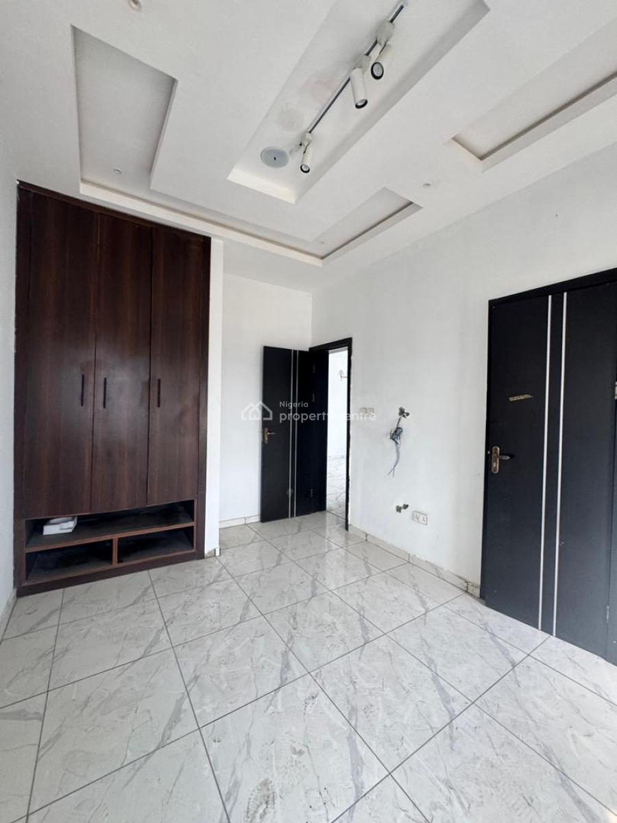 Stunning and Luxurious, Ologolo, Lekki, Lagos, Flat / Apartment for Rent
