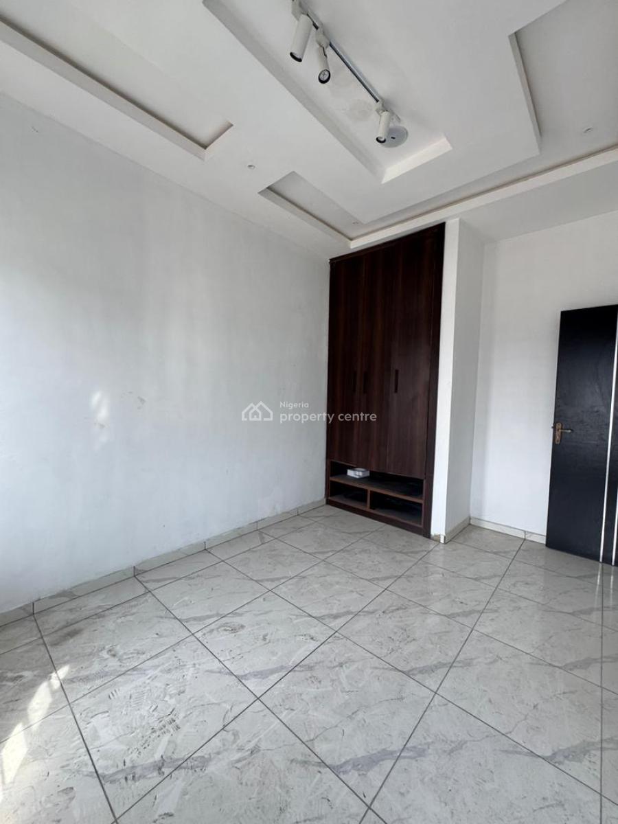 Stunning and Luxurious, Ologolo, Lekki, Lagos, Flat / Apartment for Rent