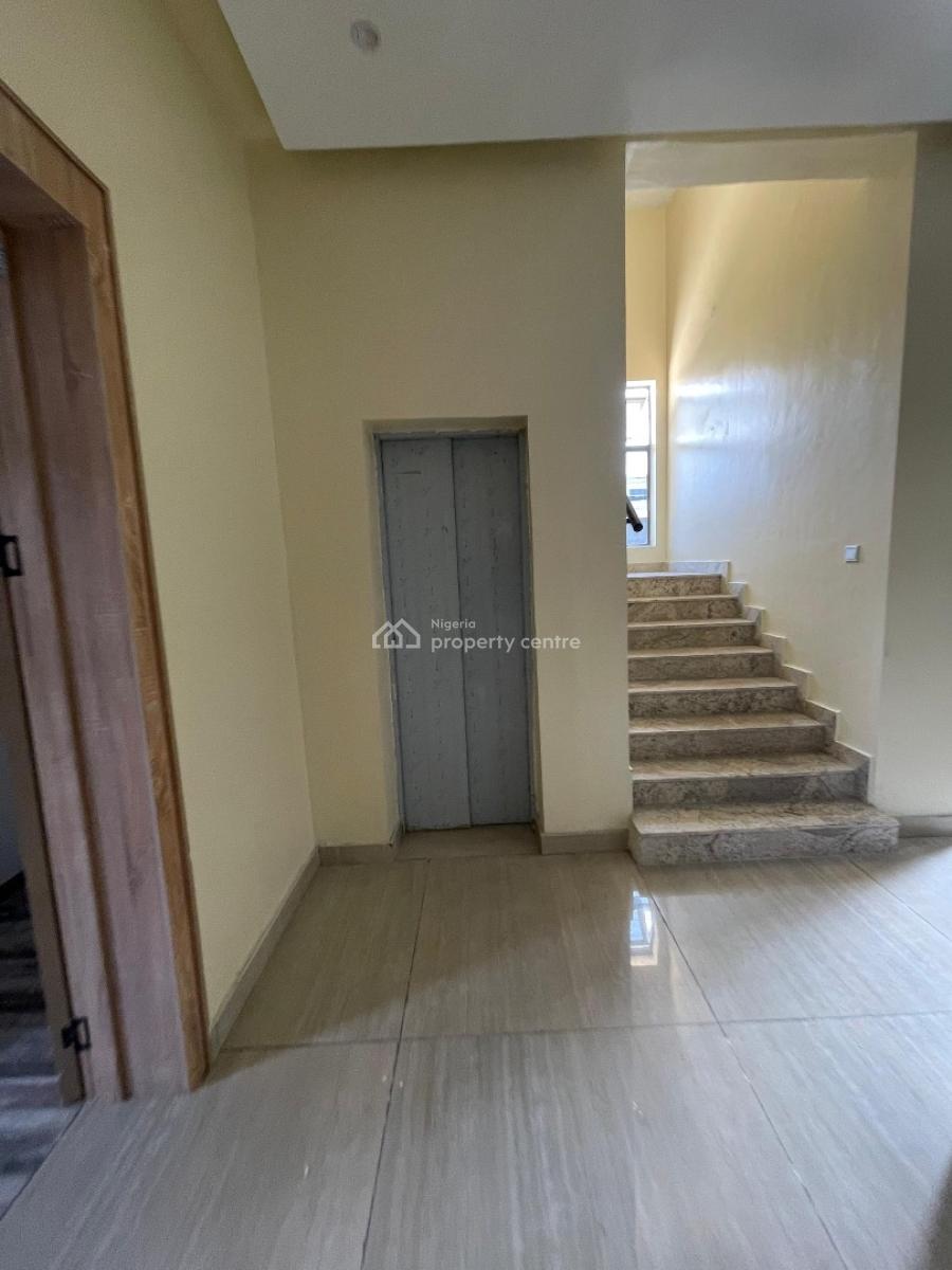 Classic 6 Bedroom Fully Detached Duplex +elevator & Bq in Secured Estate, Lekki Phase 1, Lekki, Lagos, Detached Duplex for Sale