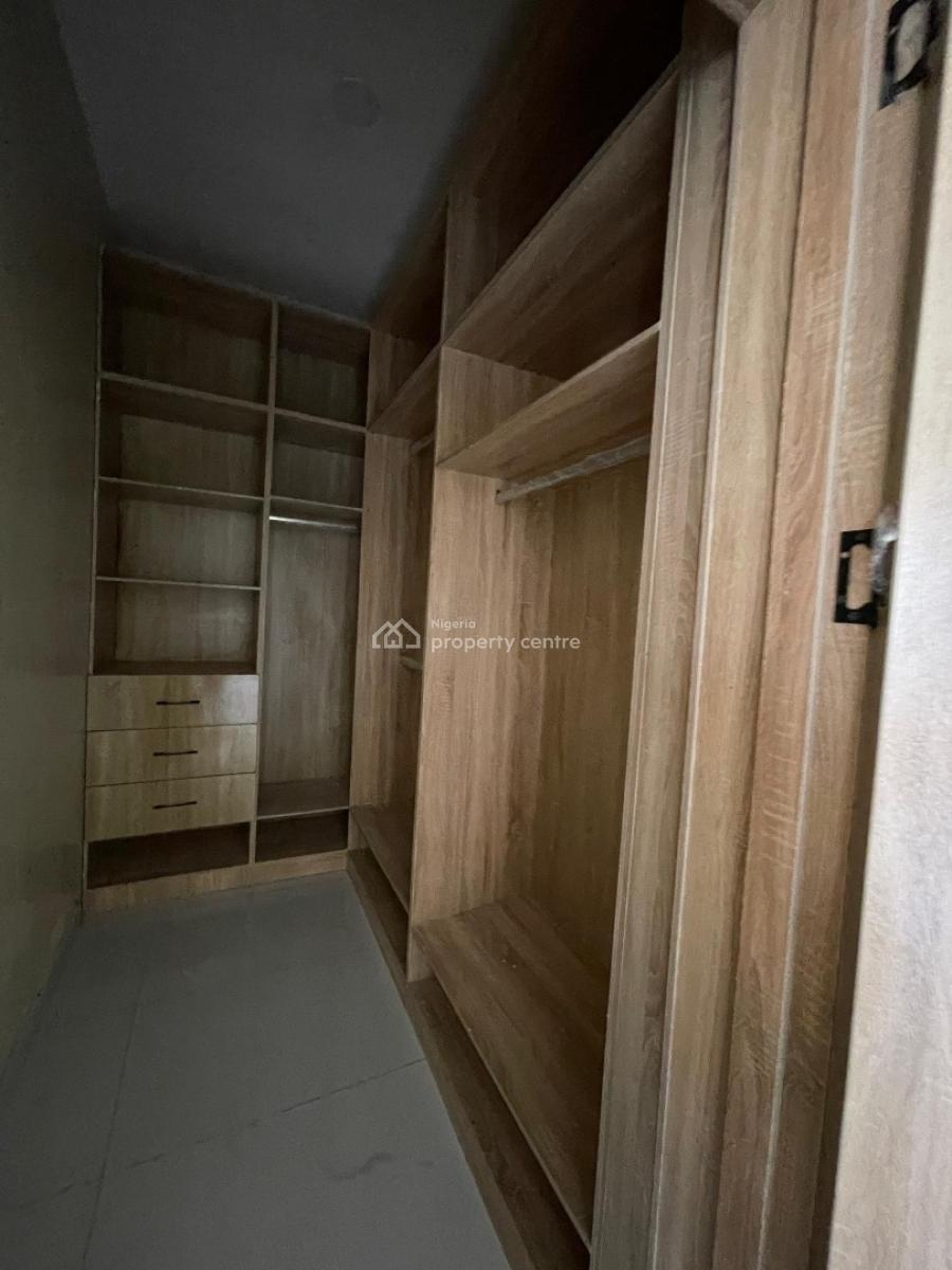 Classic 6 Bedroom Fully Detached Duplex +elevator & Bq in Secured Estate, Lekki Phase 1, Lekki, Lagos, Detached Duplex for Sale