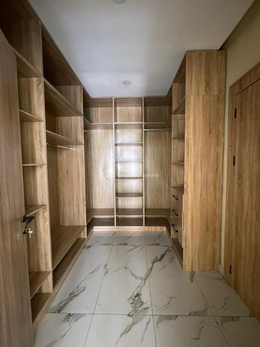 Classic 6 Bedroom Fully Detached Duplex +elevator & Bq in Secured Estate, Lekki Phase 1, Lekki, Lagos, Detached Duplex for Sale