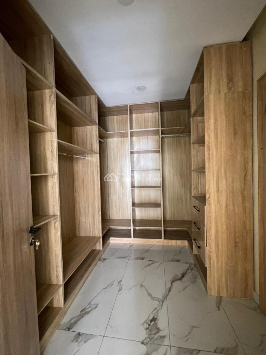 Classic 6 Bedroom Fully Detached Duplex +elevator & Bq in Secured Estate, Lekki Phase 1, Lekki, Lagos, Detached Duplex for Sale