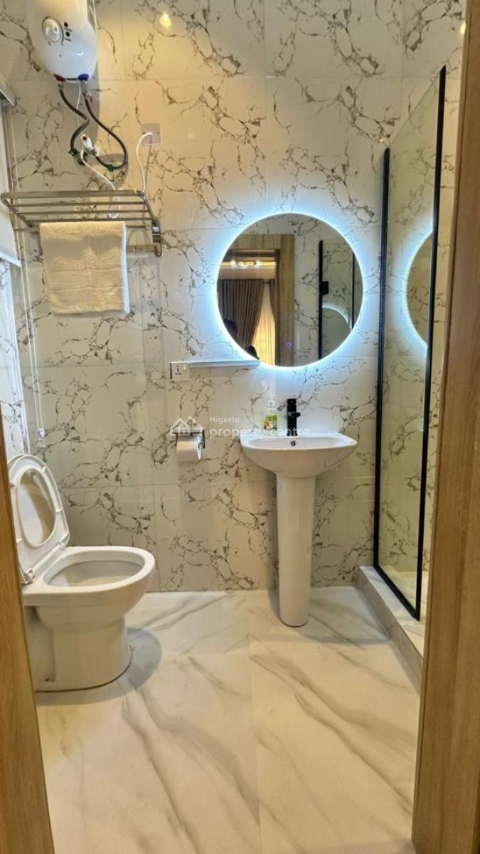 Tastefully Finished Luxury 2bedroom Apartment in a Secure Estate, Lekki Phase 1, Lekki, Lagos, Flat / Apartment for Rent