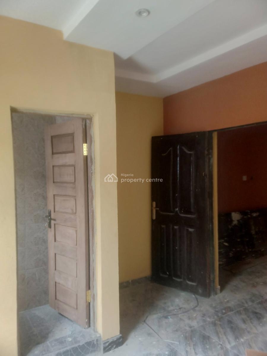 Newly Well Renovated Room and Parlour En-suit Apartment, Lekki Epe Expressway, Eputu, Ibeju Lekki, Lagos, Mini Flat (room and Parlour) for Rent