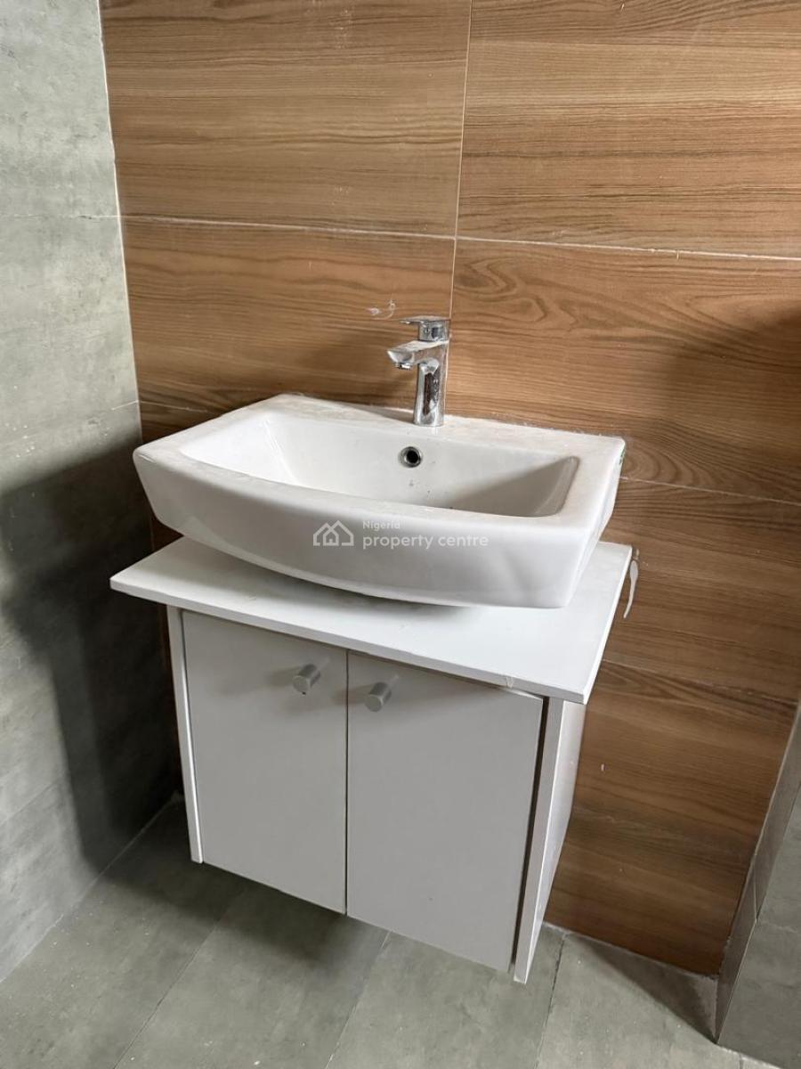 Luxury 4 Bedroom Flat with Bq, Banana Island Road, Ikoyi, Lagos, Flat / Apartment for Rent