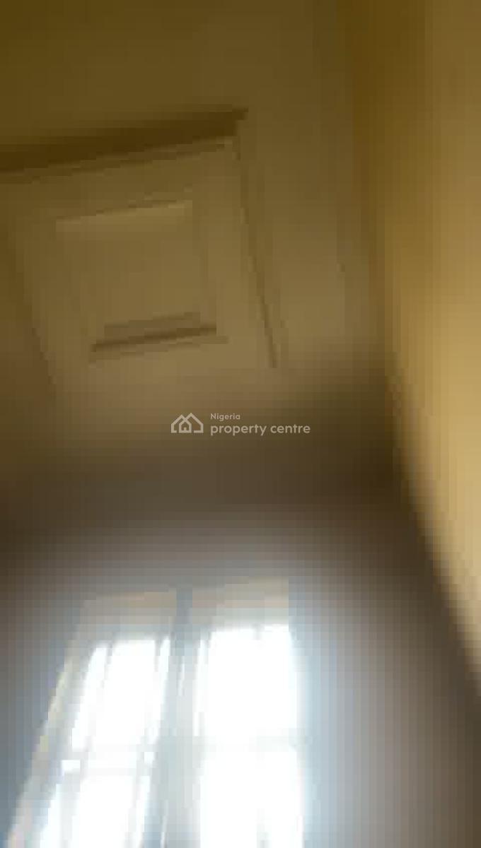 3bed Upstairs Flat Maplewood Estate, Maplewood Estate, Oko-oba, Agege, Lagos, Flat / Apartment for Rent
