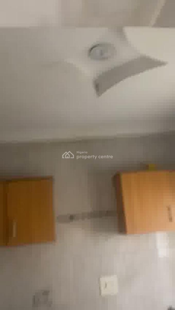 3bed Upstairs Flat Maplewood Estate, Maplewood Estate, Oko-oba, Agege, Lagos, Flat / Apartment for Rent