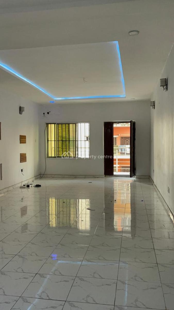 Specious 2 Bedrooms, Chevron Drive, Lekki, Lagos, House for Rent