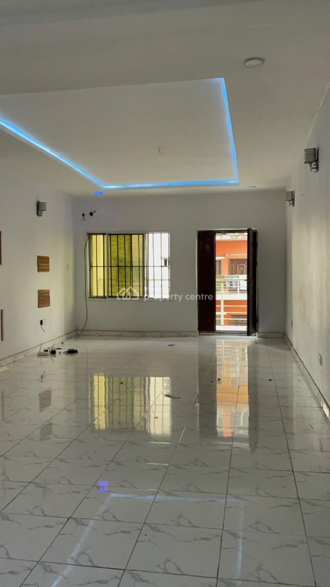 Specious 2 Bedrooms, Chevron Drive, Lekki, Lagos, House for Rent