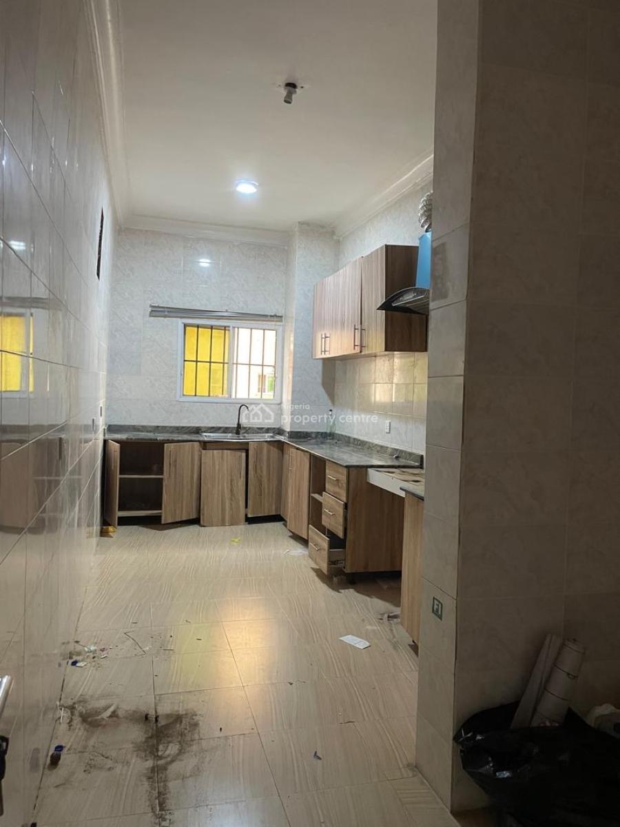 Specious 2 Bedrooms, Chevron Drive, Lekki, Lagos, House for Rent