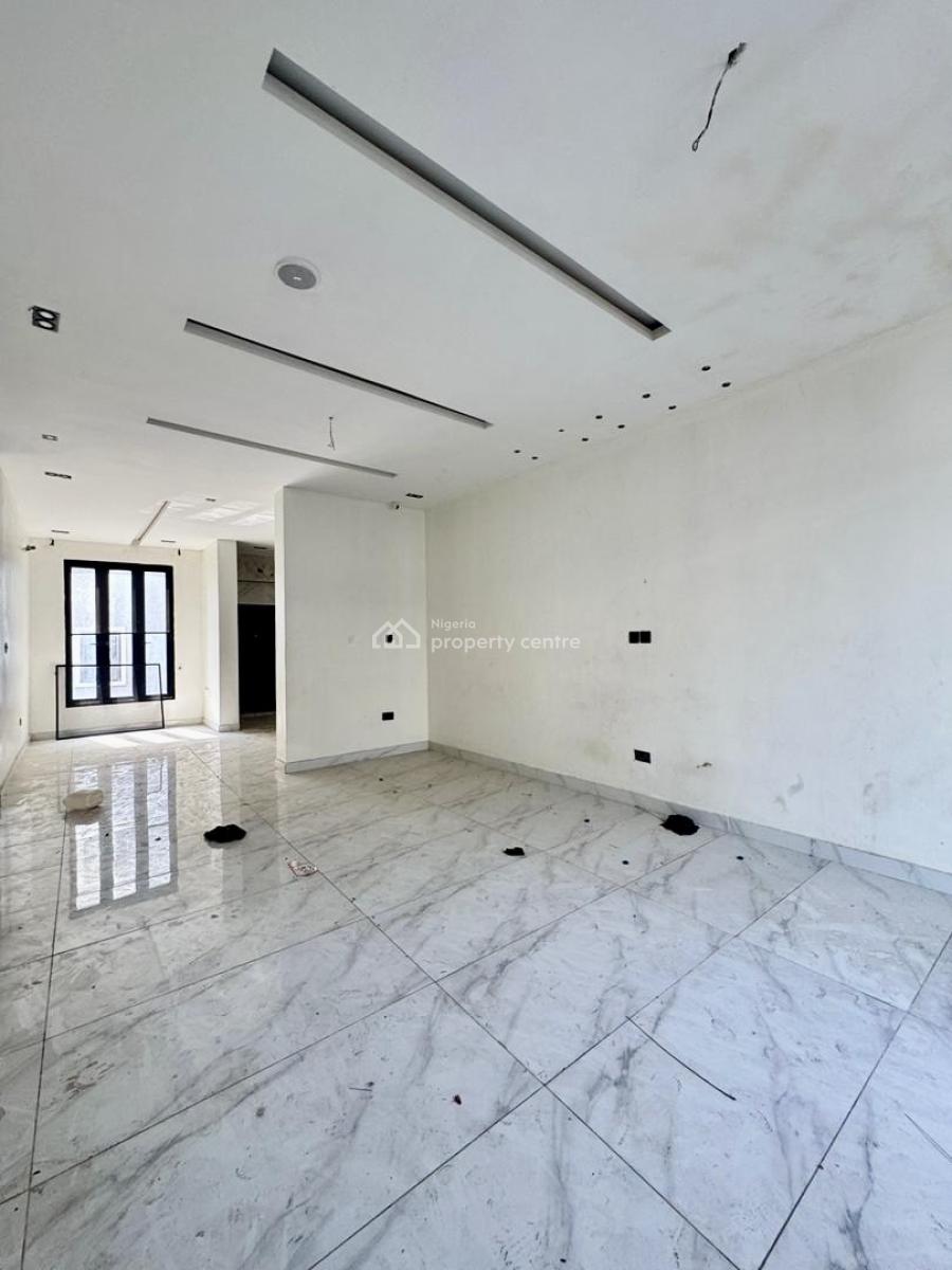 Exotic, Stunning and Beautiful Upstairs, Ologolo, Lekki, Lagos, Flat / Apartment for Rent