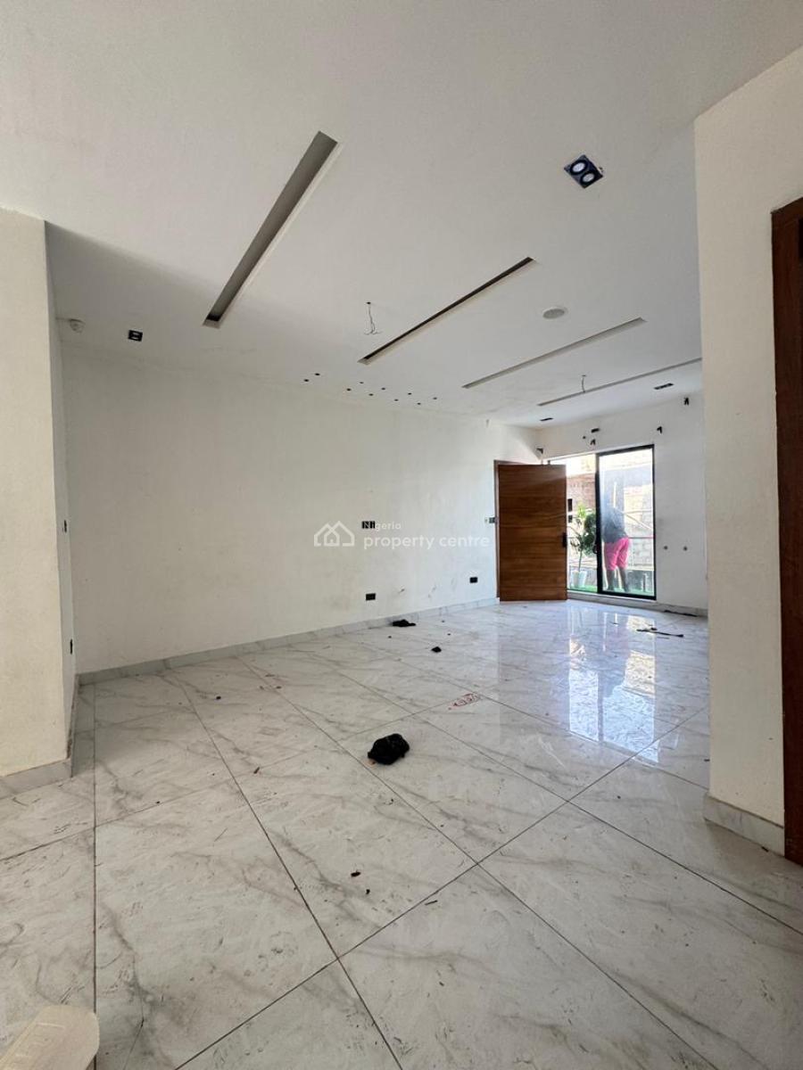 Exotic, Stunning and Beautiful Upstairs, Ologolo, Lekki, Lagos, Flat / Apartment for Rent