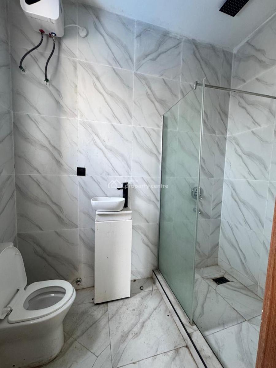 Exotic, Stunning and Beautiful Upstairs, Ologolo, Lekki, Lagos, Flat / Apartment for Rent