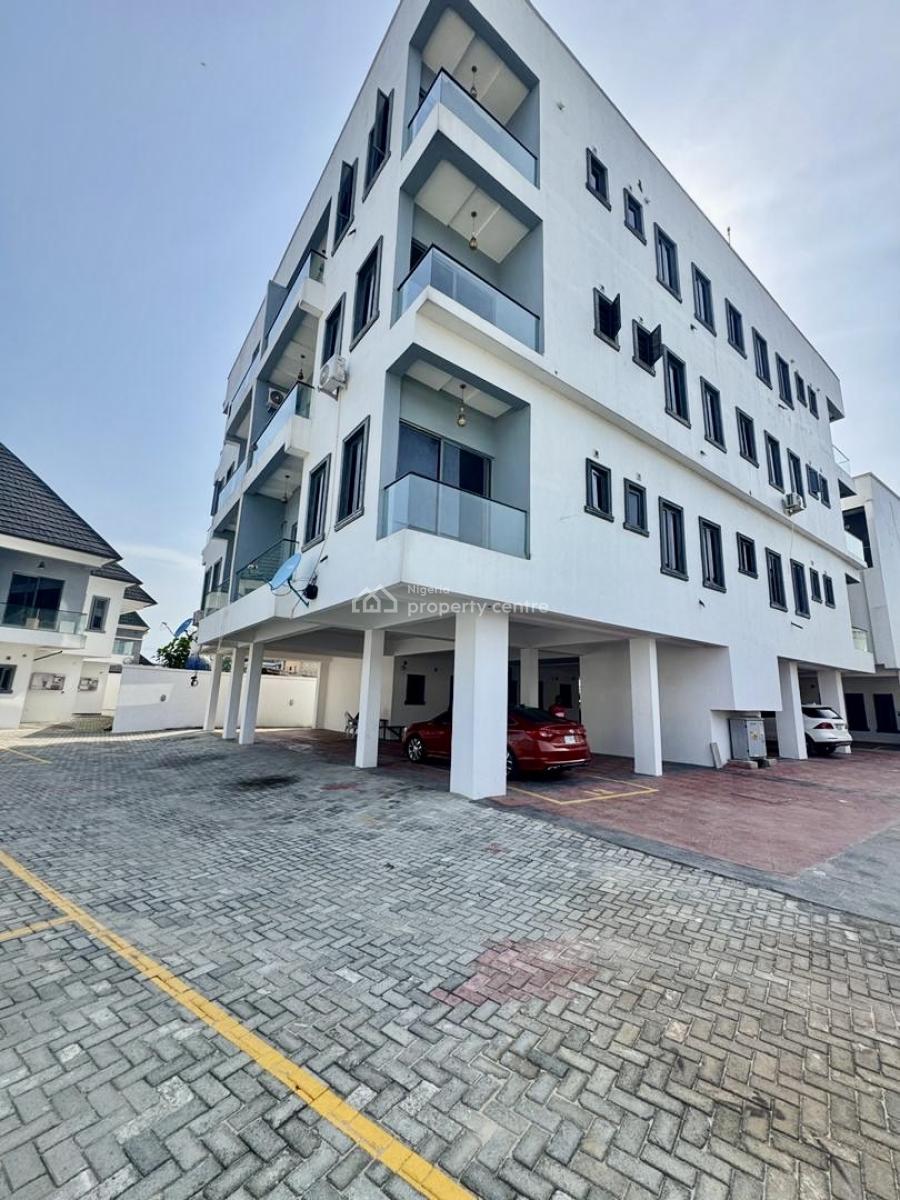 Stunning and Luxurious Designed Upstairs, Ologolo, Lekki, Lagos, Flat / Apartment for Rent