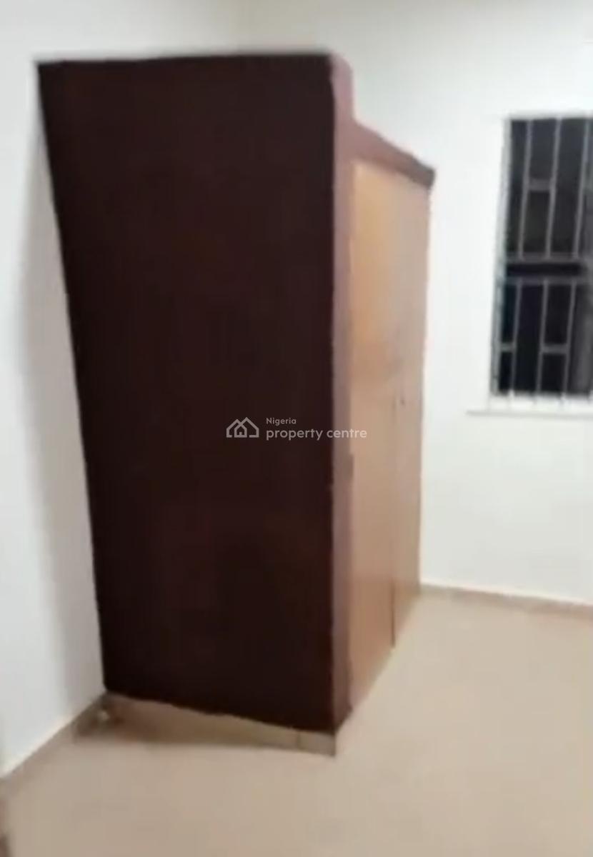 Three Bedroom Apartment, Ojota, Lagos, Flat / Apartment for Rent