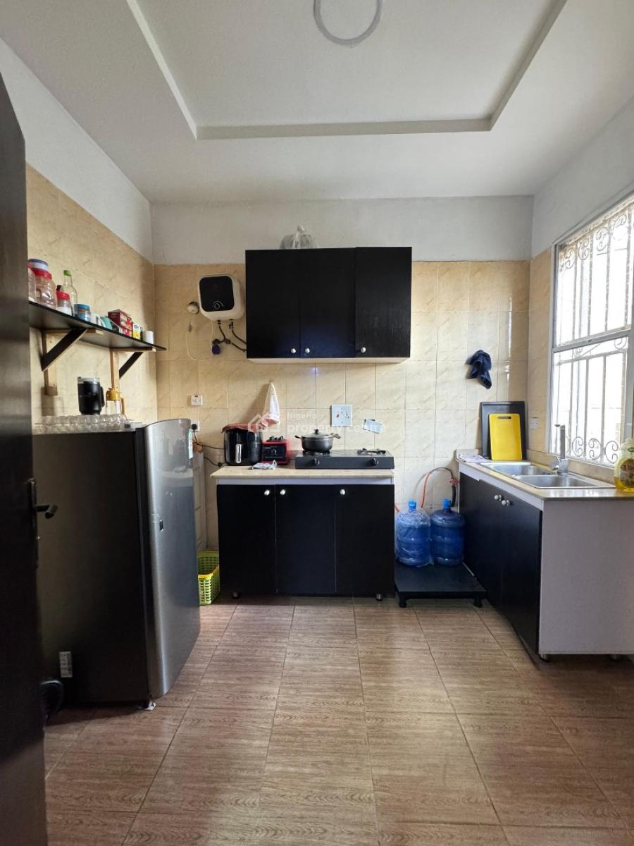 Decent 2bedroom Flat, Osapa London, Lekki Phase 1, Lekki, Lagos, Flat / Apartment for Rent
