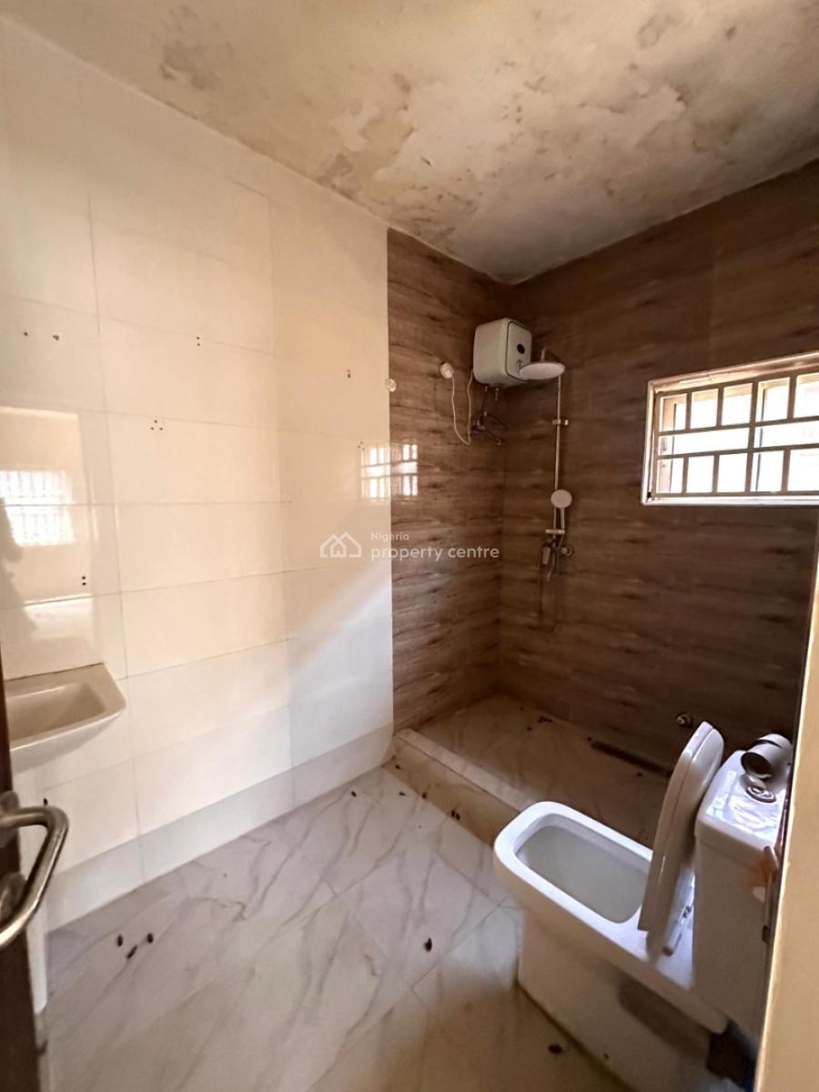 Well Finished 3bedroom Apartment, Gwarinpa Main, Gwarinpa, Abuja, Flat / Apartment for Rent