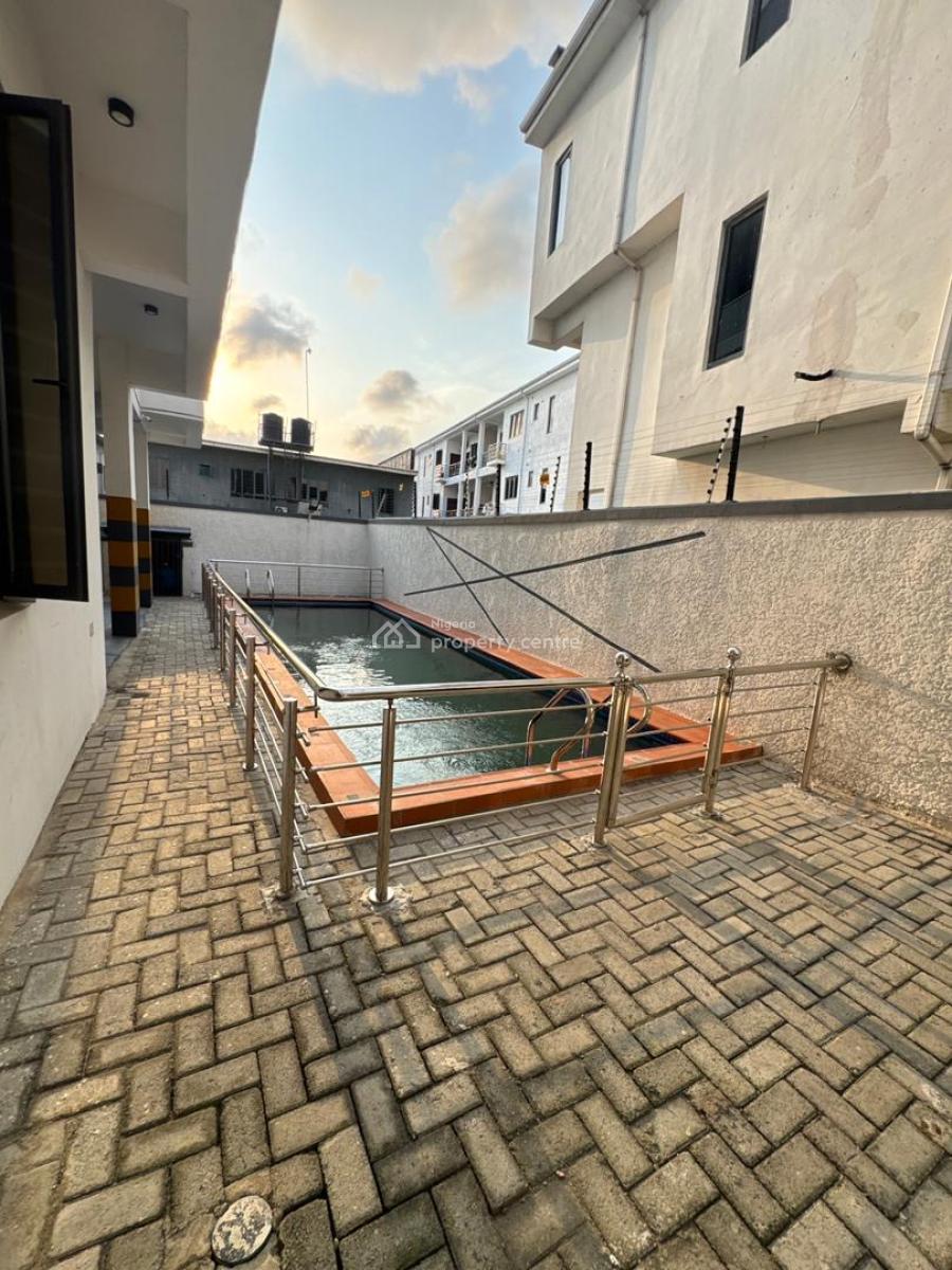 Service  2 Bedroom Apartment with Swimming Pool and Gym, Ologolo, Lekki Phase 1, Lekki, Lagos, Flat / Apartment for Rent