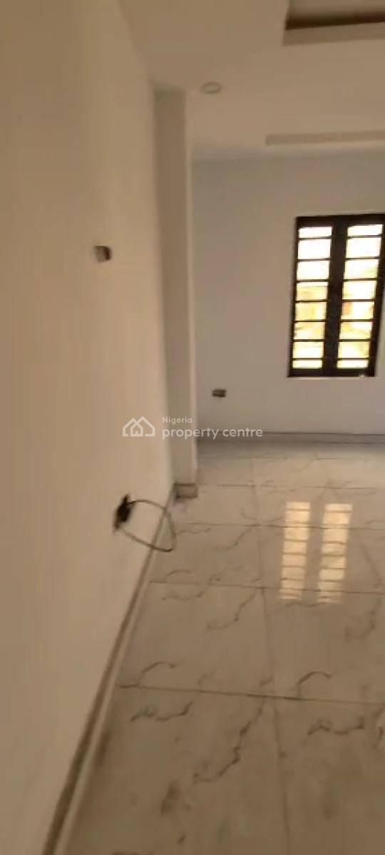 Brand New 2 Bedroom Apartment, Alagomeji, Yaba, Lagos, Flat / Apartment for Rent