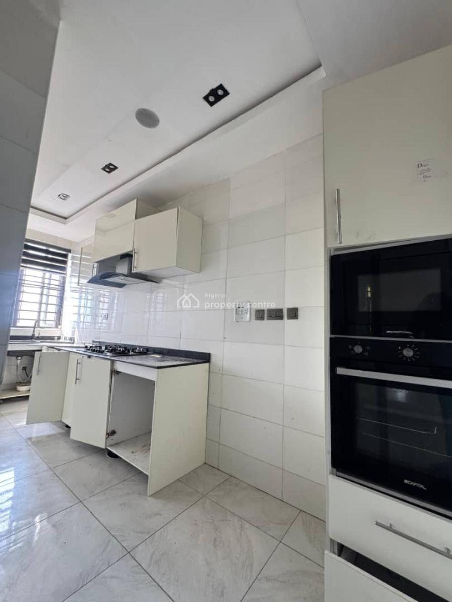 2 Bedroom Flat, Off Domino Pizza Ologolo Lekki Lagos, Ologolo, Lekki, Lagos, Flat / Apartment for Rent