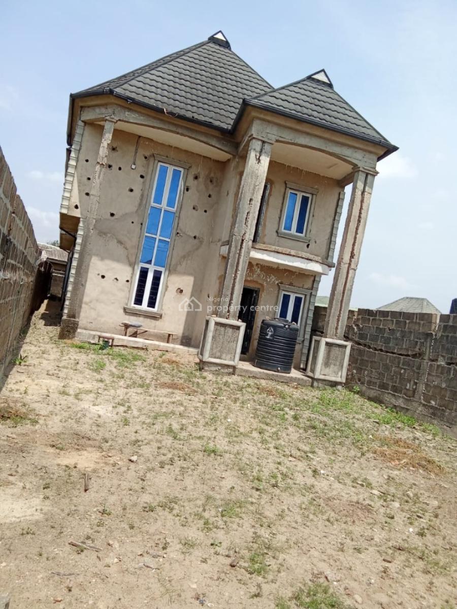 Modern /executive 4 Bedroom Duplex with a Room Bq, Onimaba Estate, Off Ikotun/ Igando Road, Lagos, Ikotun, Lagos, Detached Duplex for Sale