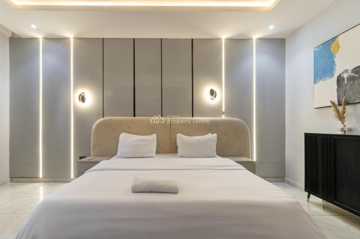 Lush 2bedroom Apartment with Ps5, Freedom Way, Lekki Phase 1, Lekki, Lagos, Flat / Apartment Short Let