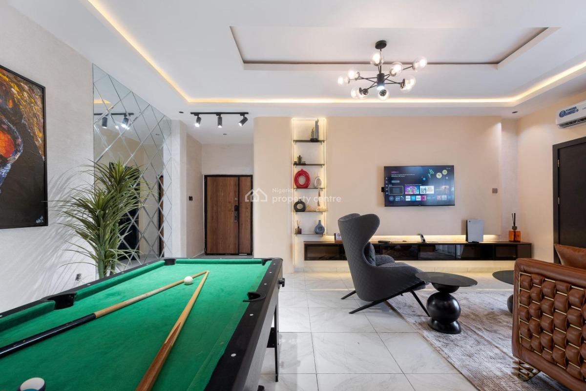 Lush 2bedroom Apartment with Ps5, Freedom Way, Lekki Phase 1, Lekki, Lagos, Flat / Apartment Short Let