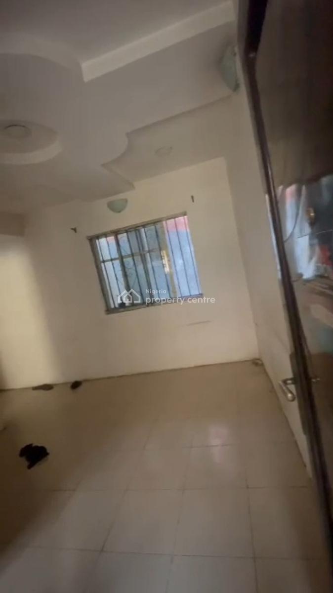 Relatively New Mini Flat Upstairs, Off Goodluck Street, Alapere, Ketu, Lagos, Flat / Apartment for Rent