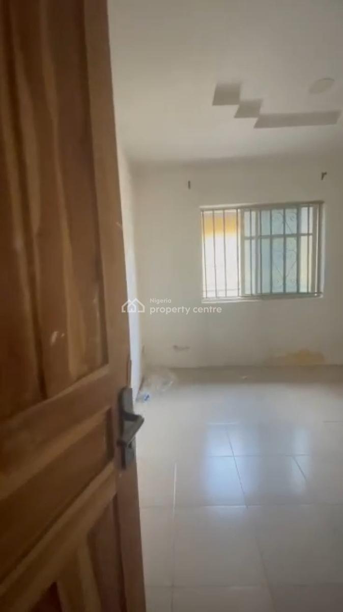 Relatively New Mini Flat Upstairs, Off Goodluck Street, Alapere, Ketu, Lagos, Flat / Apartment for Rent