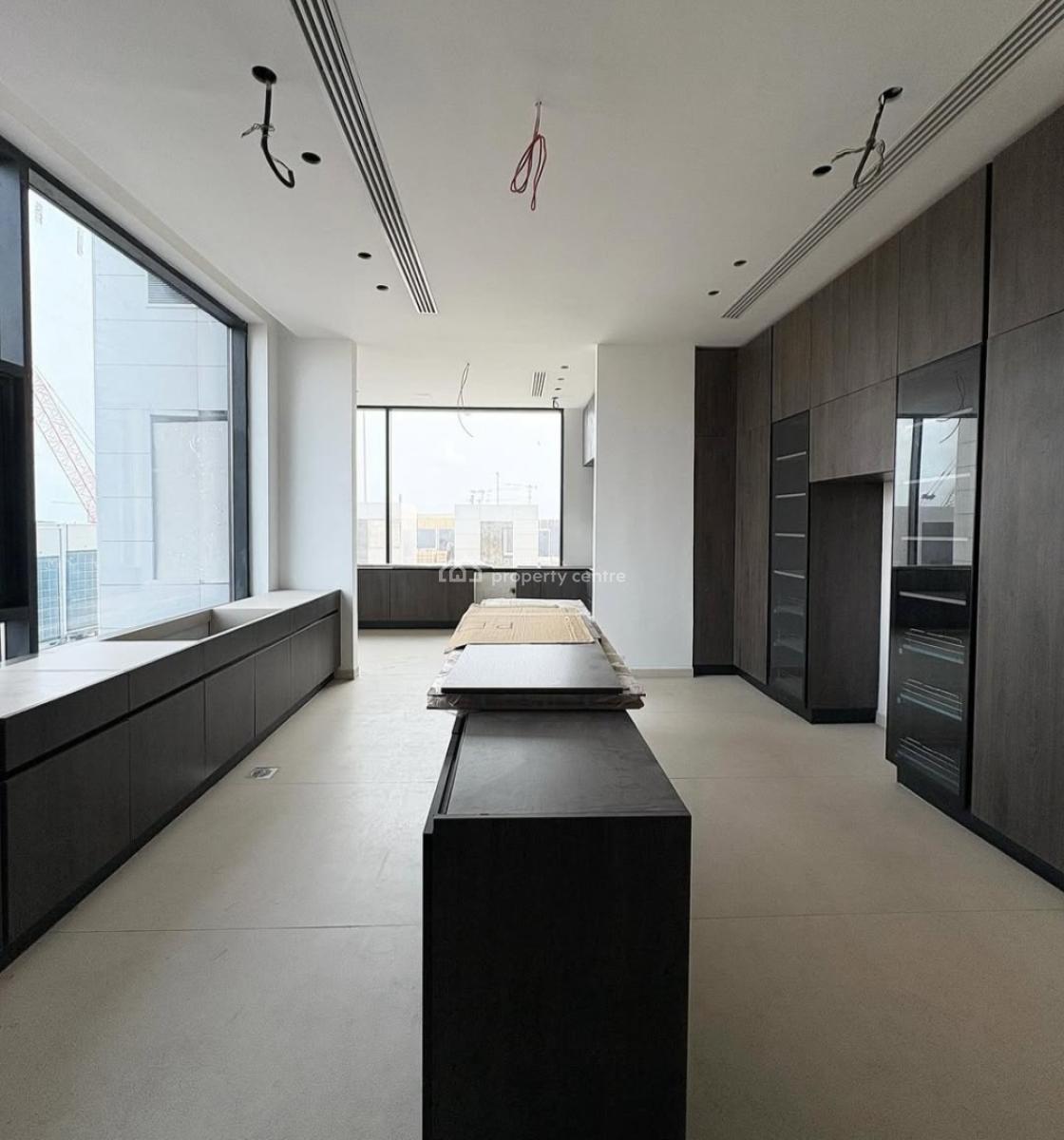 7 Bedroom Bedroom En-suite Detached Singlr Family House with Massive L, Victoria Island (vi), Lagos, House for Rent