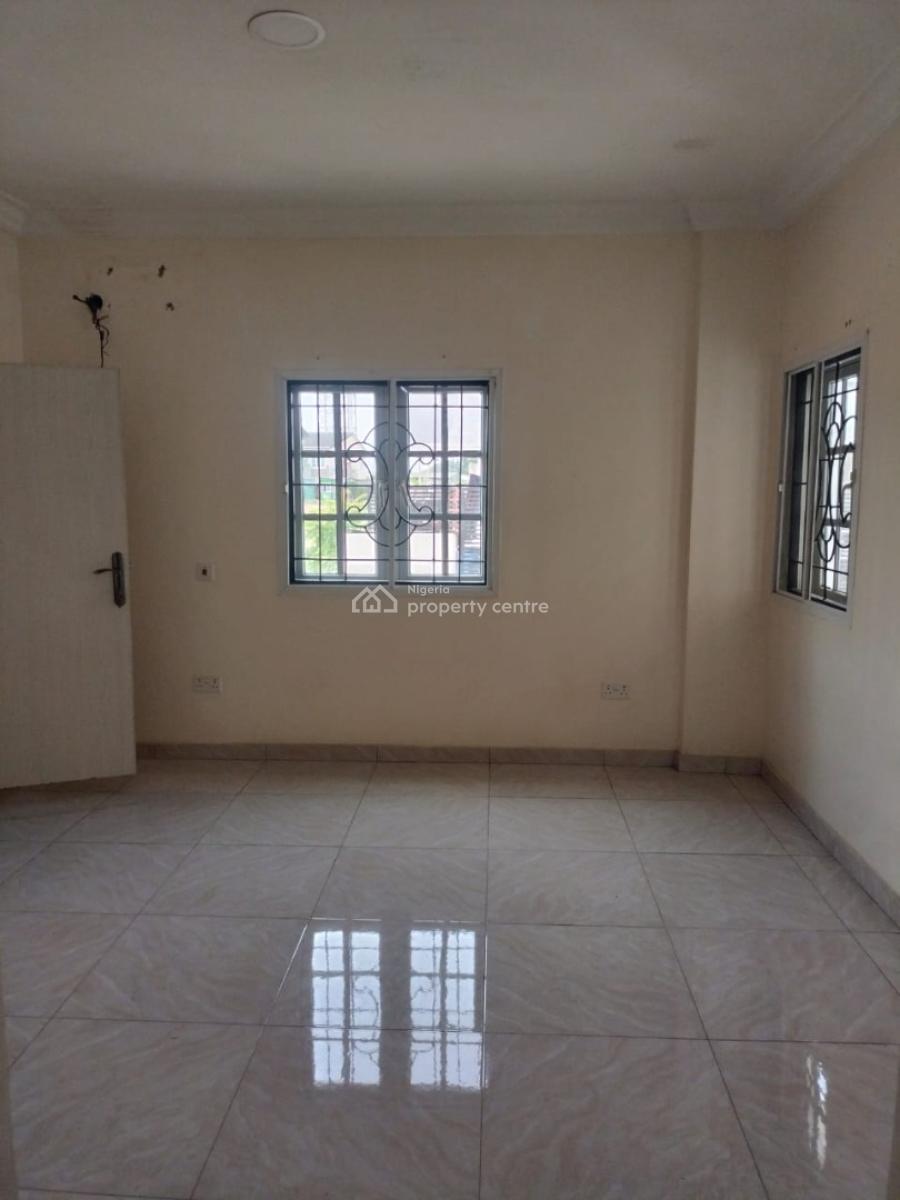 4-bedroom Semi Detached Duplex in a Fully Serviced Estate, Lekki Paradise 3 Estate, Chevron Drive, Lekki, Lagos, Semi-detached Duplex for Rent